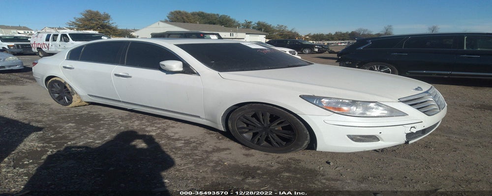 KMHGC4DF1BU139752 2011 HYUNDAI GENESIS photo no. 3