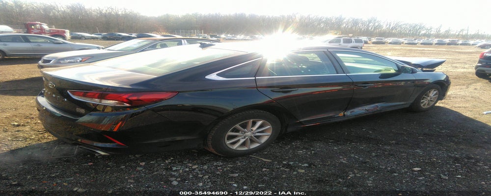 5NPE24AF4KH729909 2019 HYUNDAI SONATA photo no. 4