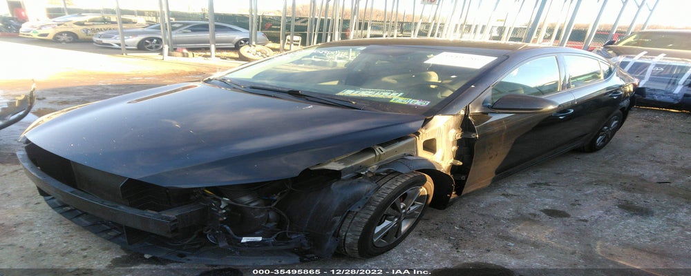 5NPD84LF7JH327792 2018 HYUNDAI ELANTRA photo no. 2