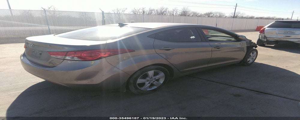 5NPDH4AE5DH297772 2013 HYUNDAI ELANTRA photo no. 4