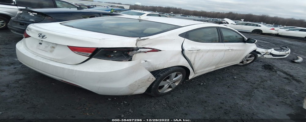 5NPDH4AE6DH314739 2013 HYUNDAI ELANTRA photo no. 4