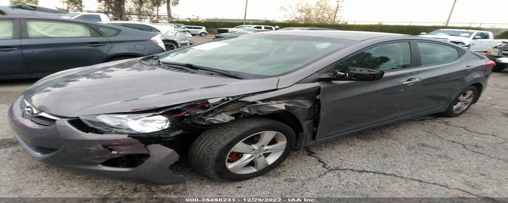 5NPDH4AE4DH271339 2013 HYUNDAI ELANTRA photo no. 2