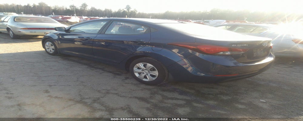 5NPDH4AE9GH683745 2016 HYUNDAI ELANTRA photo no. 3
