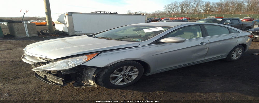 5NPEB4AC8DH770083 2013 HYUNDAI SONATA photo no. 2
