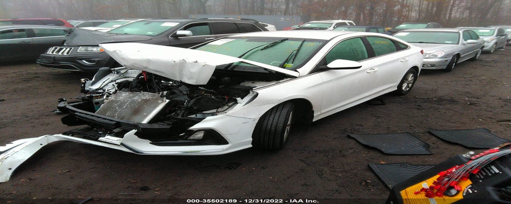 5NPE24AFXJH713275 2018 HYUNDAI SONATA photo no. 2