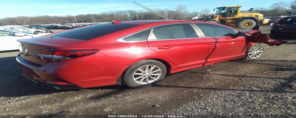 5NPE24AF0JH688841 2018 HYUNDAI SONATA photo no. 4