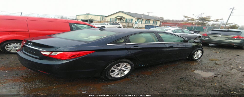 5NPEB4AC0DH561128 2013 HYUNDAI SONATA photo no. 4