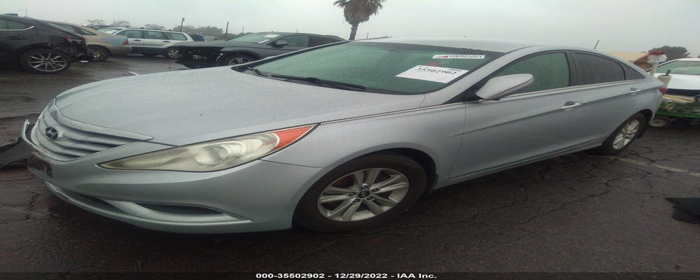 5NPEB4AC1BH121464 2011 HYUNDAI SONATA photo no. 2