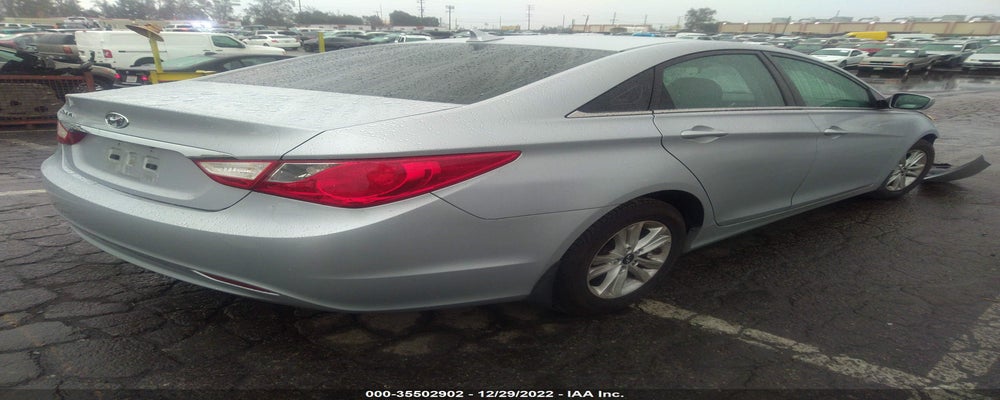 5NPEB4AC1BH121464 2011 HYUNDAI SONATA photo no. 4