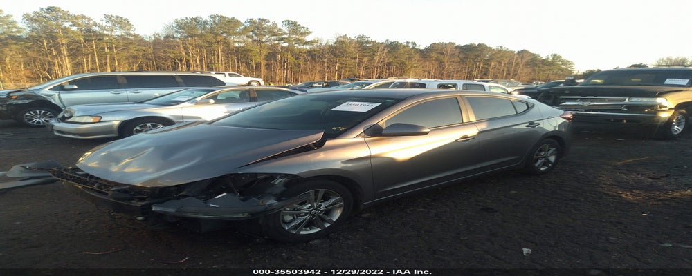5NPD84LF4JH369045 2018 HYUNDAI ELANTRA photo no. 2