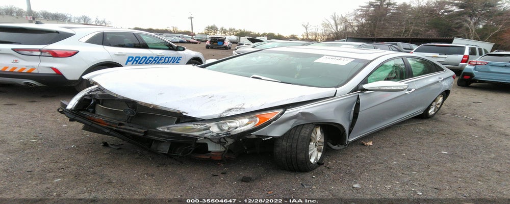 5NPEC4ACXBH038841 2011 HYUNDAI SONATA photo no. 2