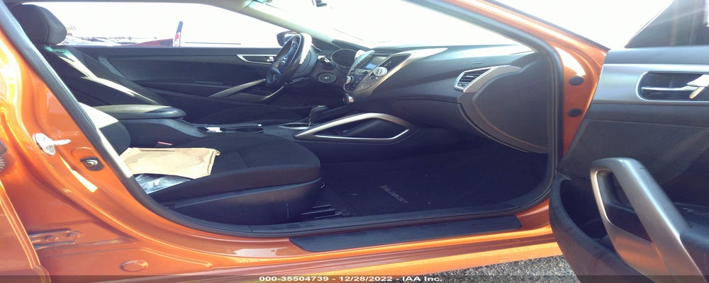 KMHTC6AD1DU158639 2013 HYUNDAI VELOSTER photo no. 5