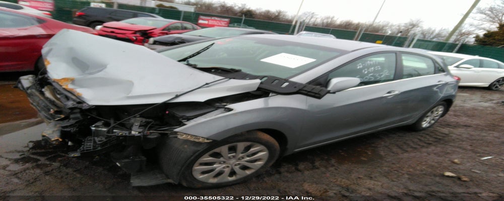 KMHD35LH7GU263298 2016 HYUNDAI ELANTRA GT photo no. 2