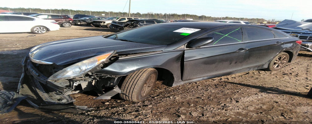 5NPEB4AC1EH929530 2014 HYUNDAI SONATA photo no. 2