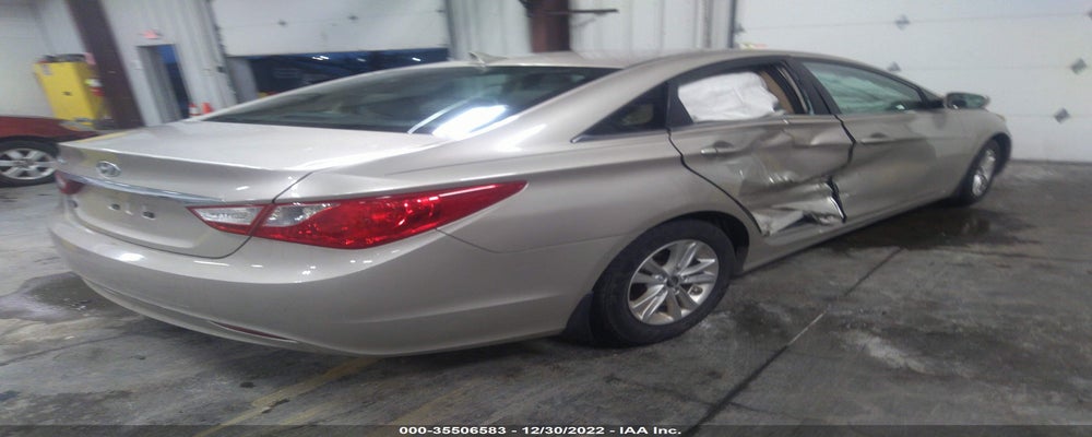 5NPEB4AC6BH172670 2011 HYUNDAI SONATA photo no. 4