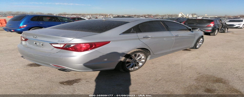 5NPEC4AB6BH234461 2011 HYUNDAI SONATA photo no. 4