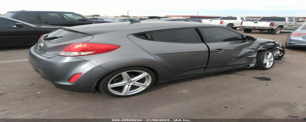 KMHTC6AD5DU093990 2013 HYUNDAI VELOSTER photo no. 4