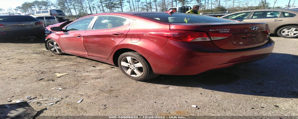 5NPDH4AE8DH264278 2013 HYUNDAI ELANTRA photo no. 3