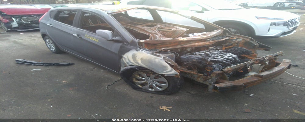 KMHCT5AE8GU261144 2016 HYUNDAI ACCENT photo no. 13