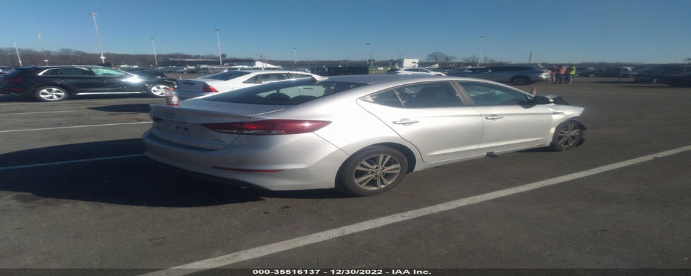 5NPD84LF3HH180297 2017 HYUNDAI ELANTRA photo no. 4