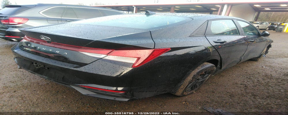 KMHLM4AG9NU278380 2022 HYUNDAI ELANTRA photo no. 4
