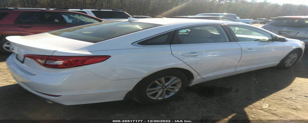 5NPE24AF3FH104634 2015 HYUNDAI SONATA photo no. 4