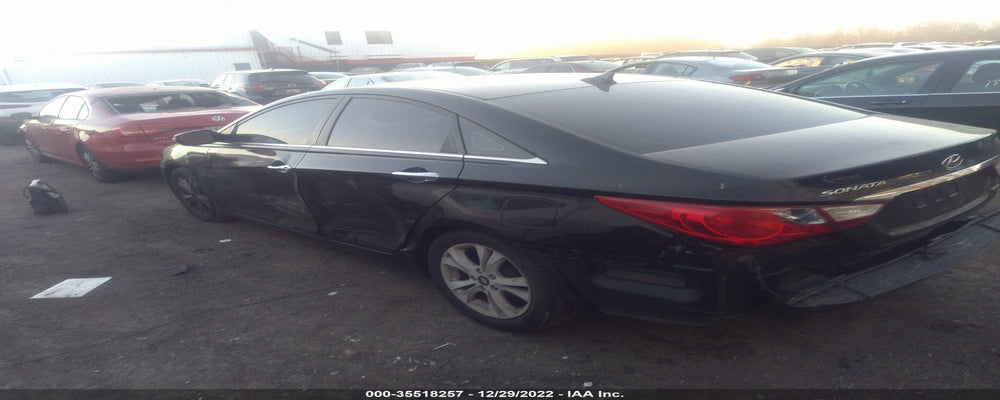 5NPEC4AC4BH036812 2011 HYUNDAI SONATA photo no. 3