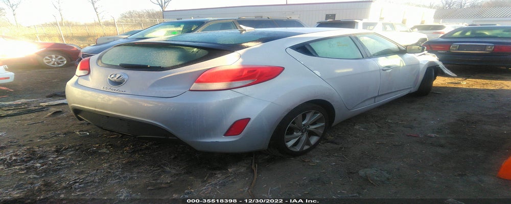 KMHTC6AD0HU308066 2017 HYUNDAI VELOSTER photo no. 4