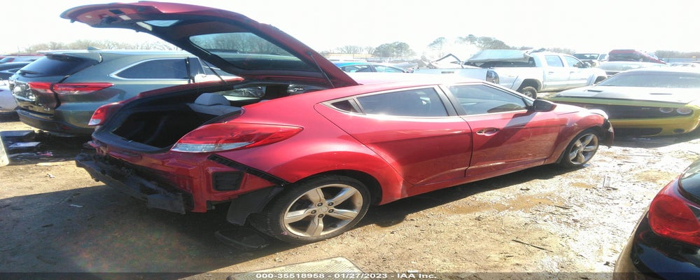KMHTC6AD8CU040313 2012 HYUNDAI VELOSTER photo no. 4