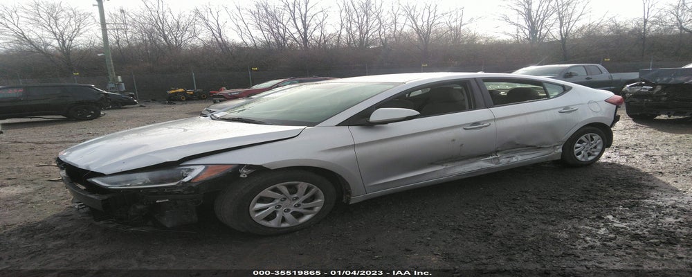 5NPD74LF4HH135548 2017 HYUNDAI ELANTRA photo no. 2