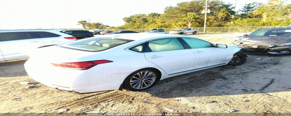 KMHGN4JE9FU103349 2015 HYUNDAI GENESIS photo no. 4