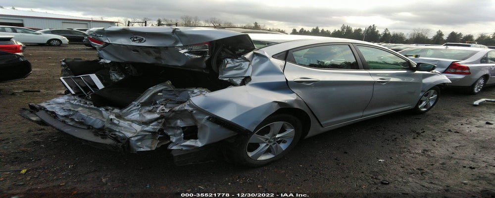 5NPDH4AE8DH344597 2013 HYUNDAI ELANTRA photo no. 4