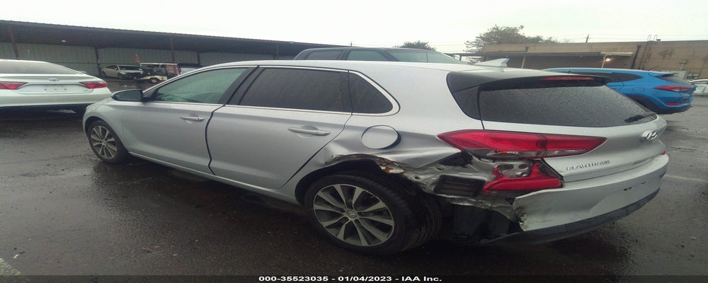 KMHH35LE3JU050119 2018 HYUNDAI ELANTRA GT photo no. 3