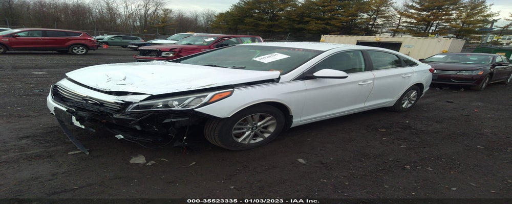 5NPE24AF6FH245925 2015 HYUNDAI SONATA photo no. 2