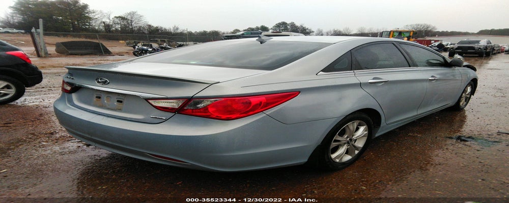 5NPEC4AC9DH573162 2013 HYUNDAI SONATA photo no. 4