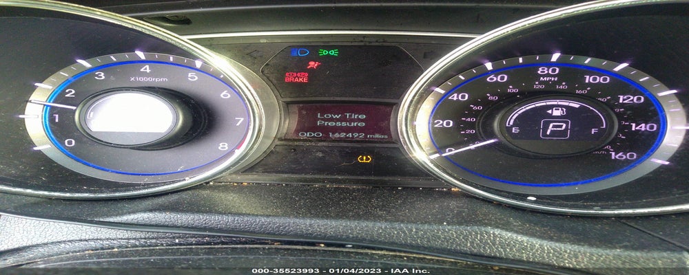 5NPEC4AB2BH183380 2011 HYUNDAI SONATA photo no. 7