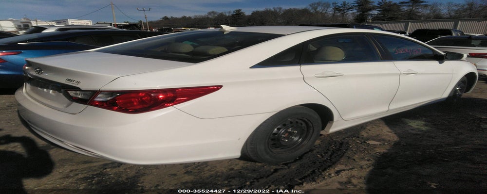 5NPEB4AC9CH347043 2012 HYUNDAI SONATA photo no. 4