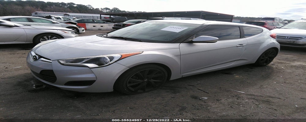KMHTC6AD4GU270470 2016 HYUNDAI VELOSTER photo no. 2