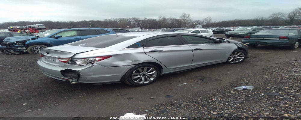 5NPEC4AC2DH578428 2013 HYUNDAI SONATA photo no. 4