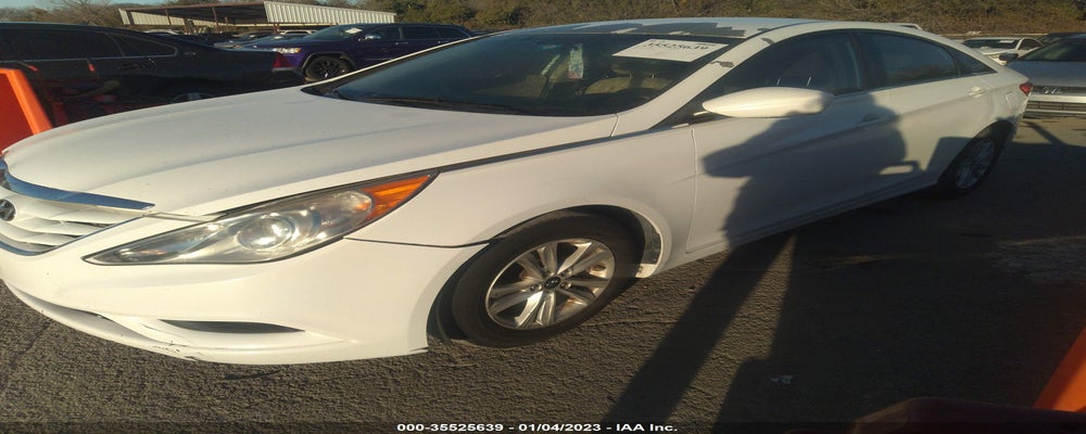 5NPEB4ACXBH016115 2011 HYUNDAI SONATA photo no. 2