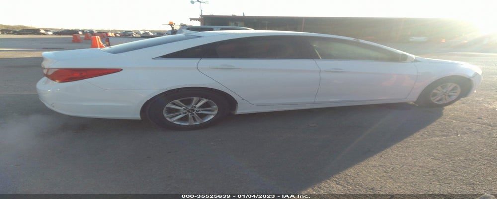 5NPEB4ACXBH016115 2011 HYUNDAI SONATA photo no. 4