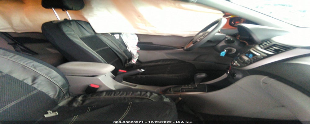 KMHCT4AE9HU377500 2017 HYUNDAI ACCENT photo no. 5