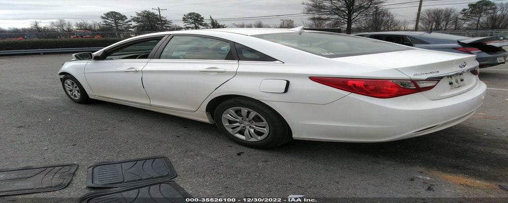5NPEB4AC8BH295404 2011 HYUNDAI SONATA photo no. 3