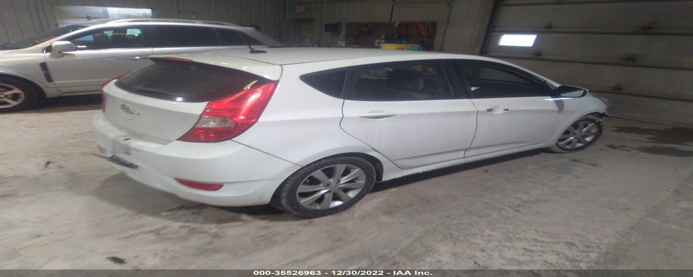 KMHCU5AEXDU075405 2013 HYUNDAI ACCENT photo no. 4