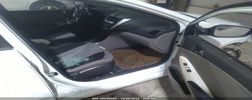 KMHCU5AEXDU075405 2013 HYUNDAI ACCENT photo no. 5