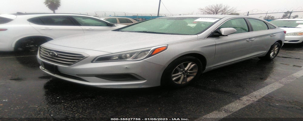5NPE24AF0HH559489 2017 HYUNDAI SONATA photo no. 2