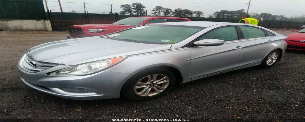5NPEB4ACXDH629323 2013 HYUNDAI SONATA photo no. 2