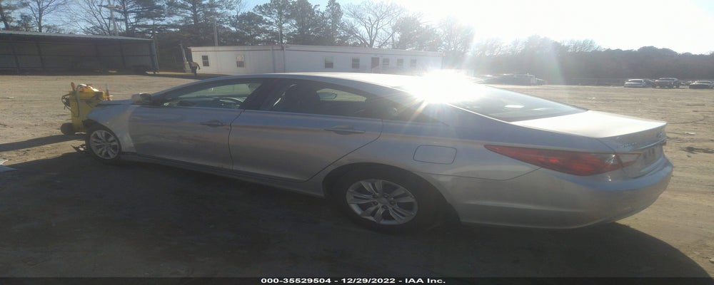 5NPEB4AC4BH294542 2011 HYUNDAI SONATA photo no. 3