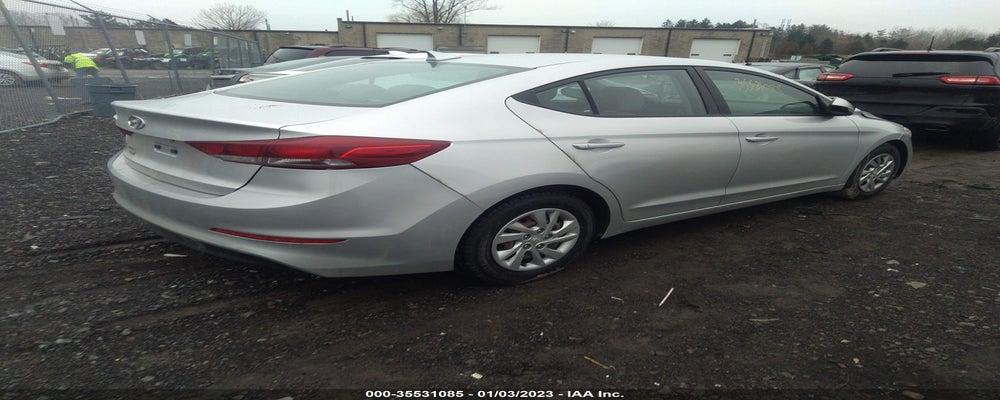 5NPD74LFXHH145727 2017 HYUNDAI ELANTRA photo no. 4