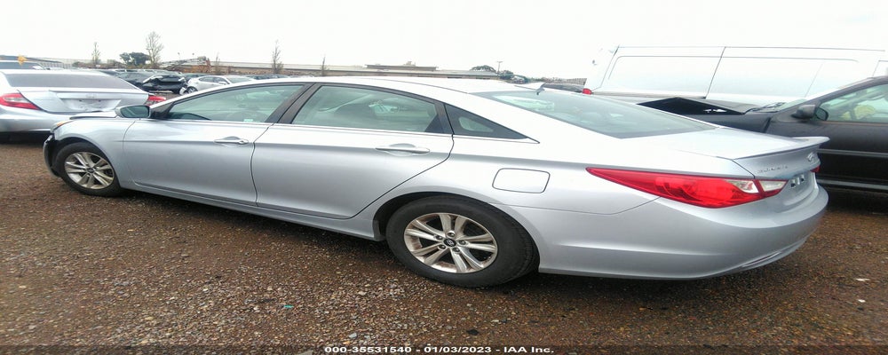 5NPEB4AC3DH792590 2013 HYUNDAI SONATA photo no. 3